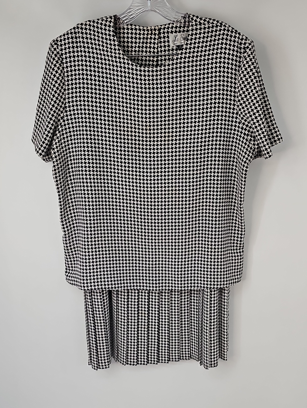 Le Suit Houndstooth Pleated Drop Waist Skirt & Blouse Set Black & Cream Sz:16